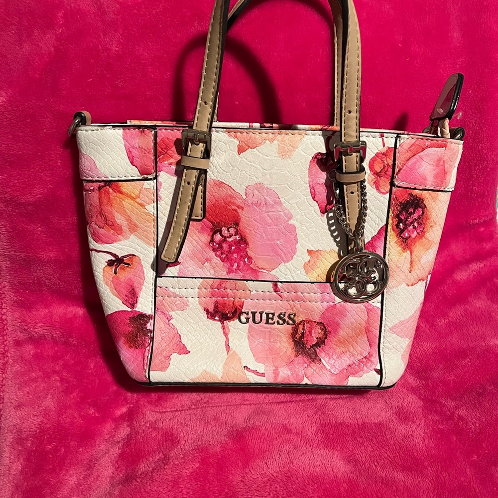 Small GUESS handbag.